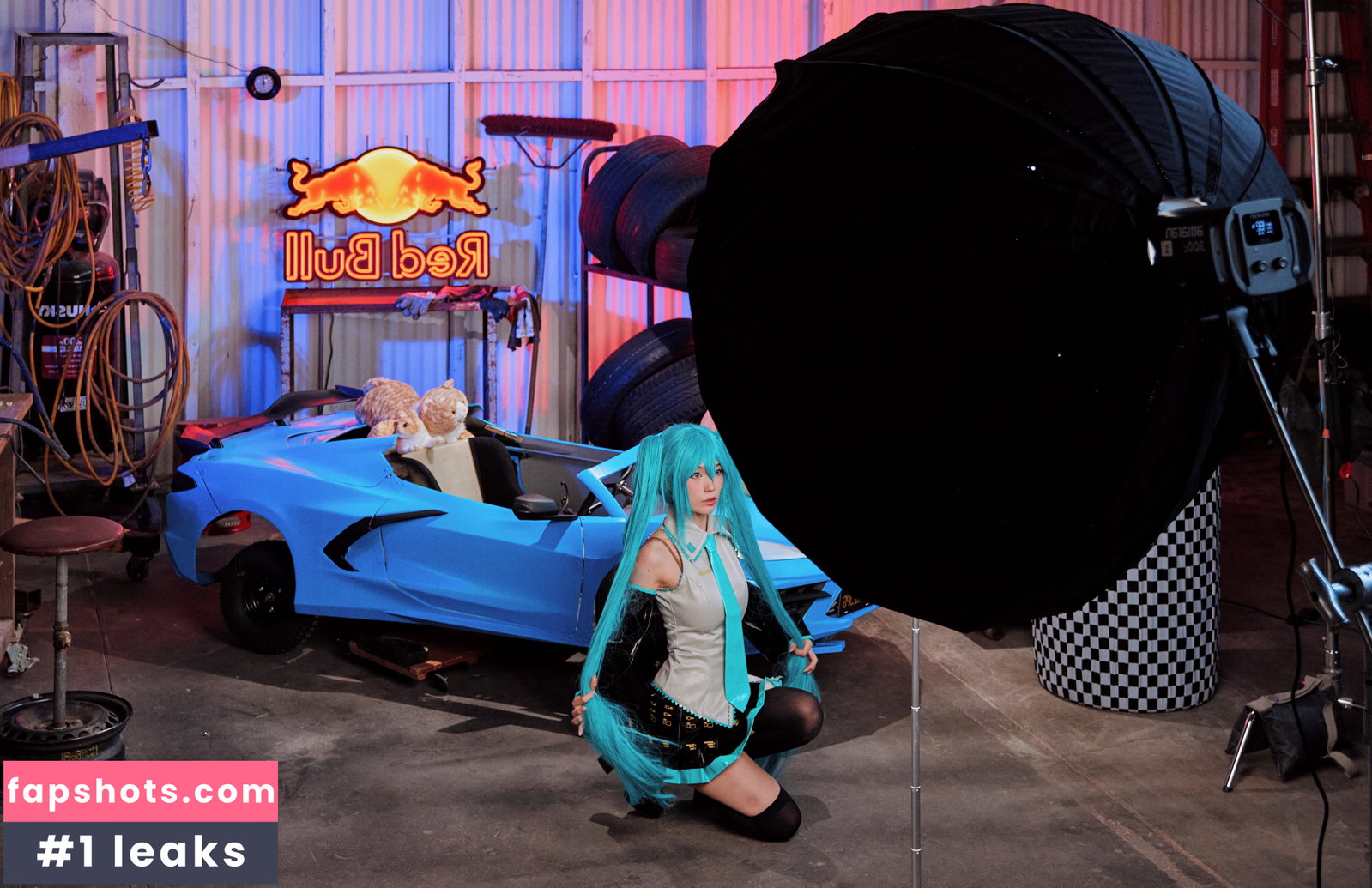 Emiru gallery photo #903