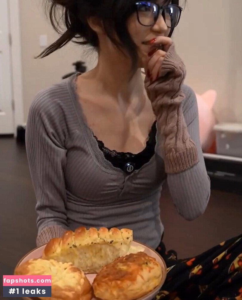 Emiru gallery photo #2357