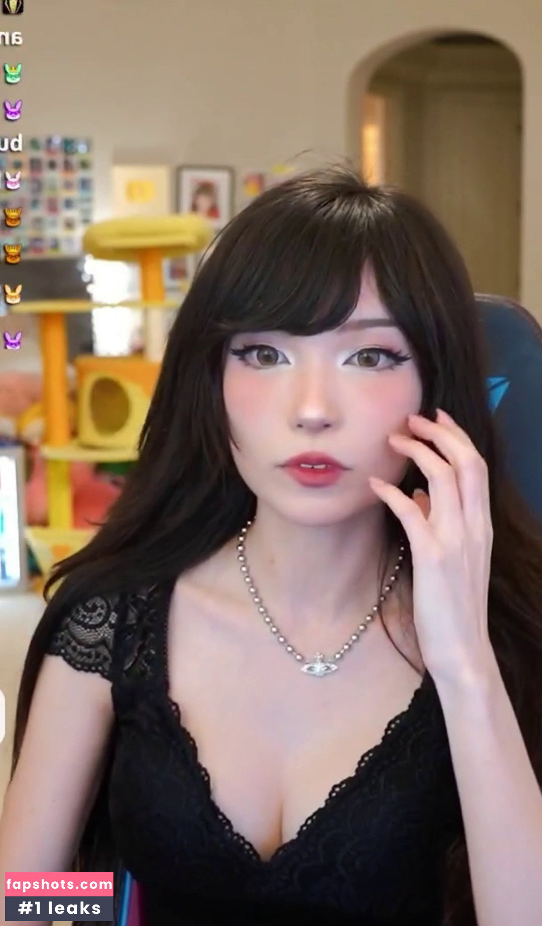 Emiru gallery photo #3006