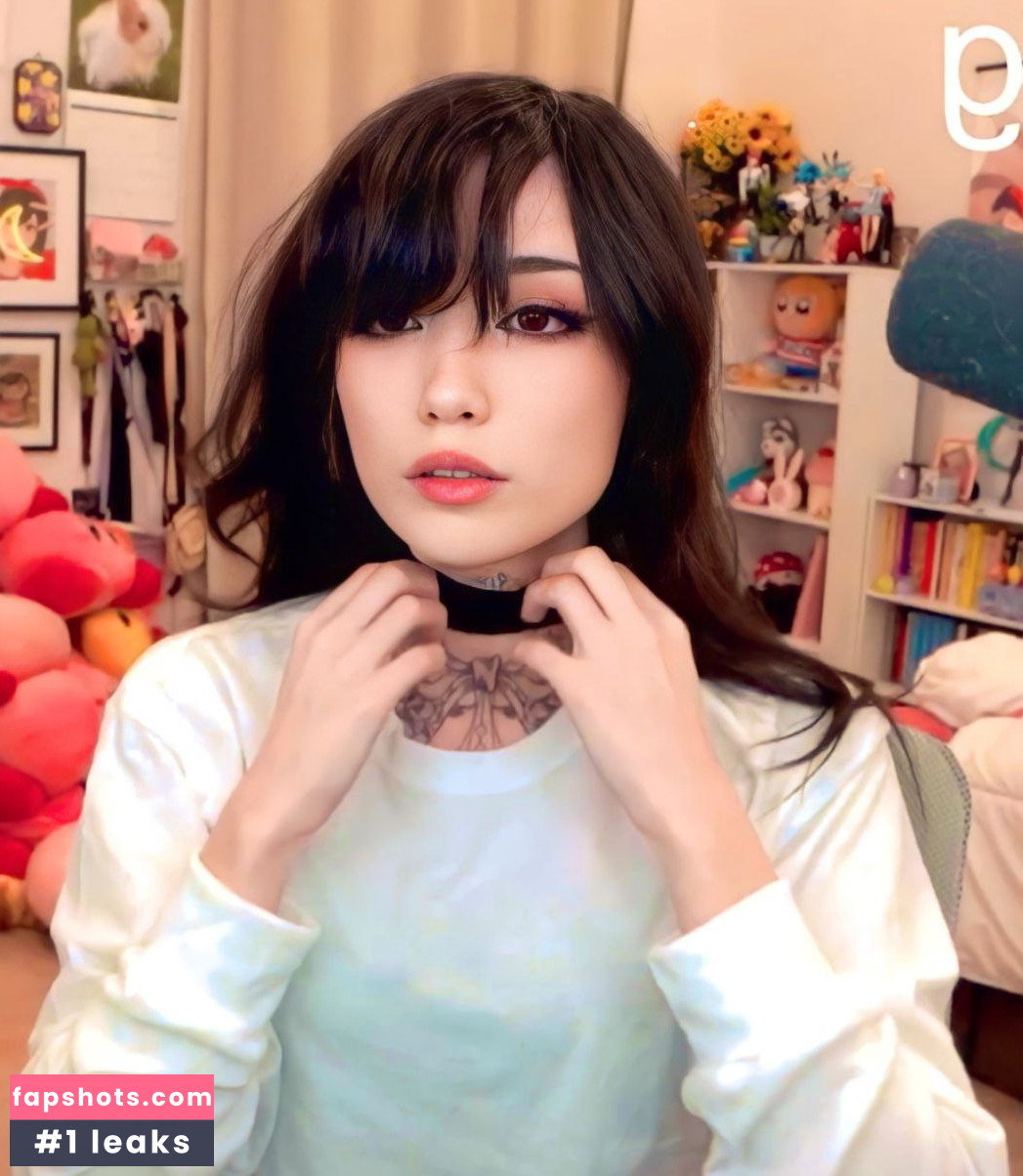 Emiru gallery photo #339