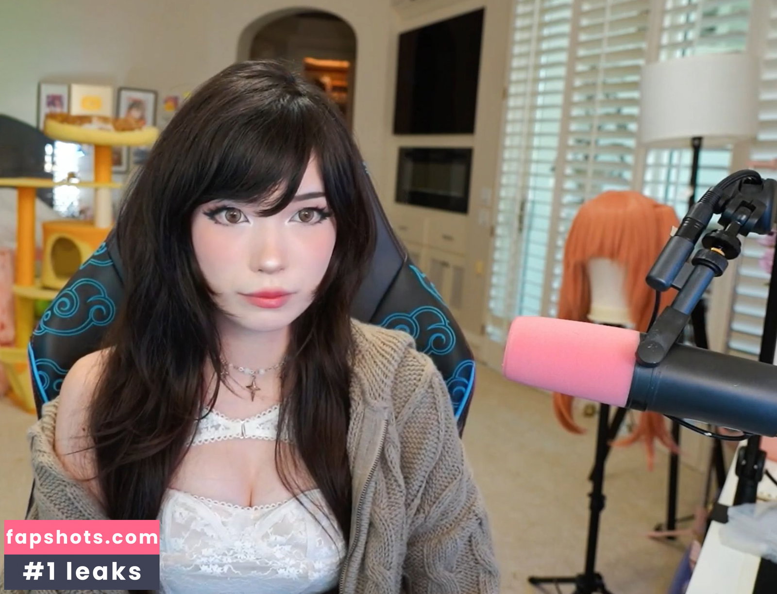 Emiru gallery photo #2119