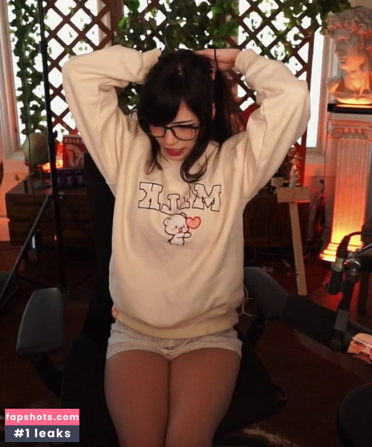 Emiru gallery photo #2505