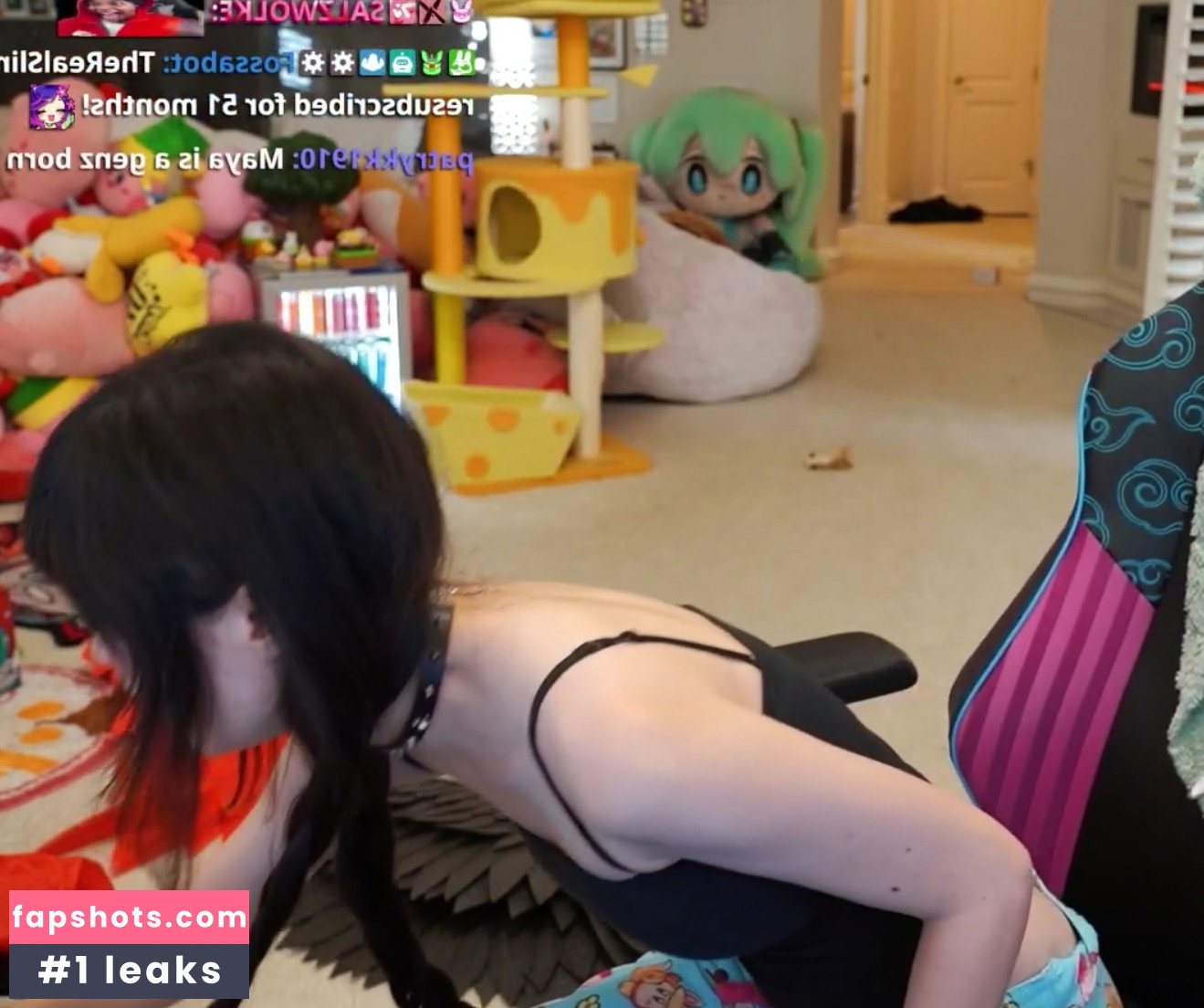 Emiru gallery photo #2185