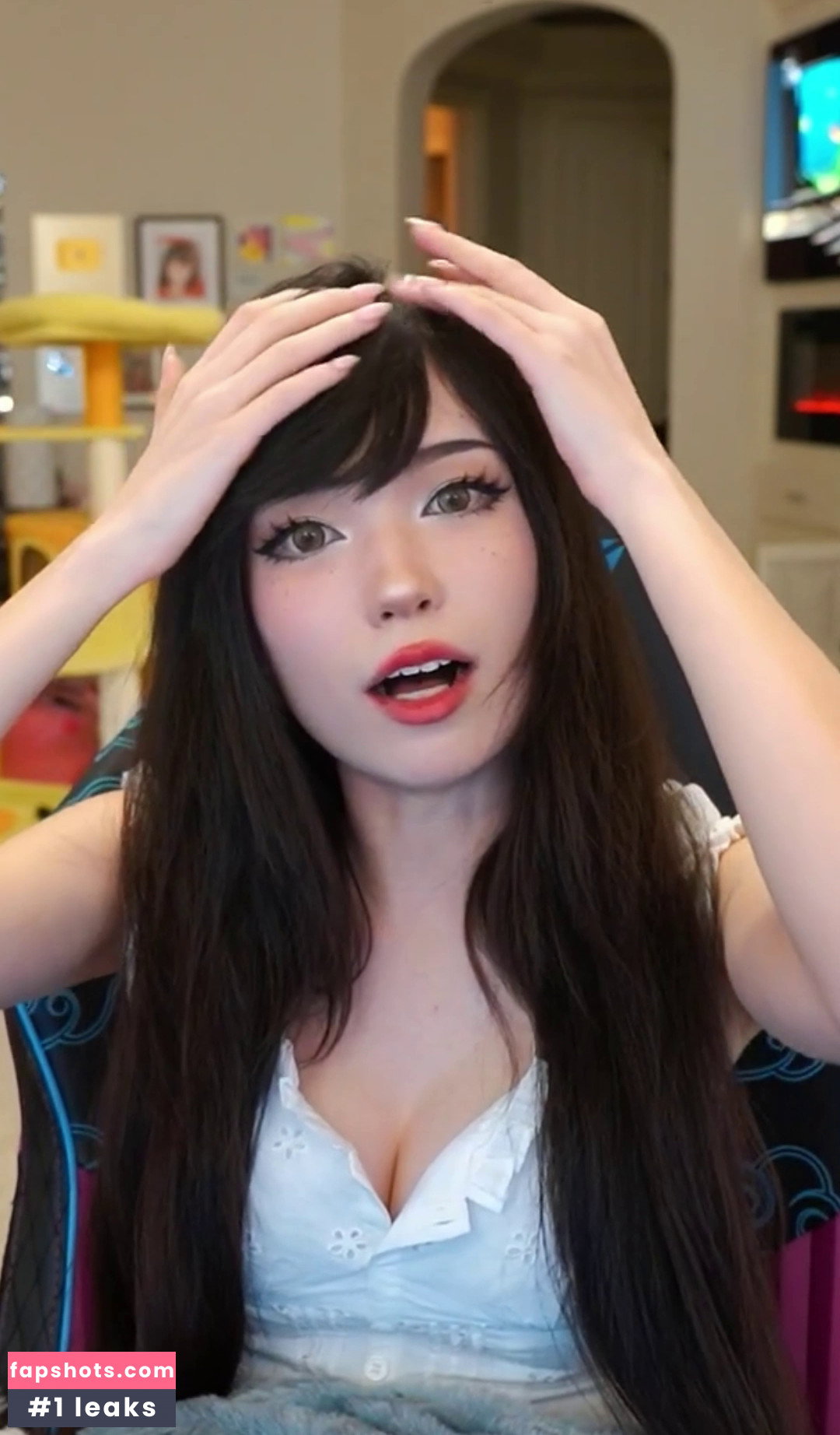 Emiru gallery photo #4396