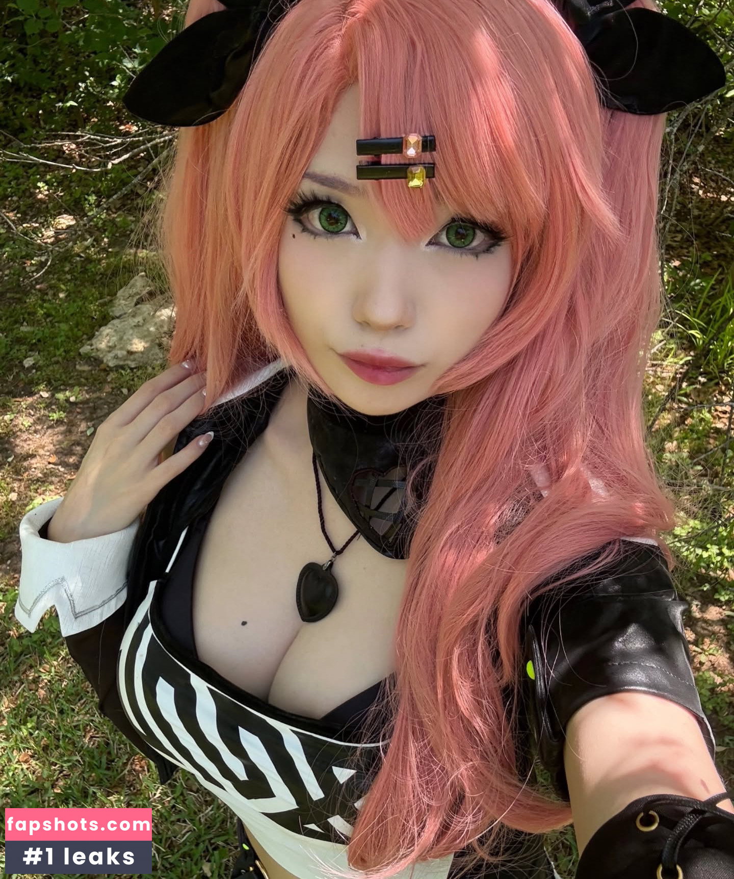 Emiru gallery photo #3729