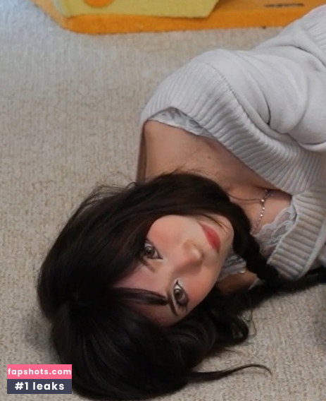Emiru gallery photo #2856