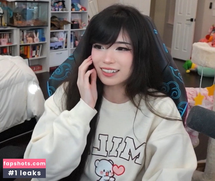 Emiru gallery photo #4598