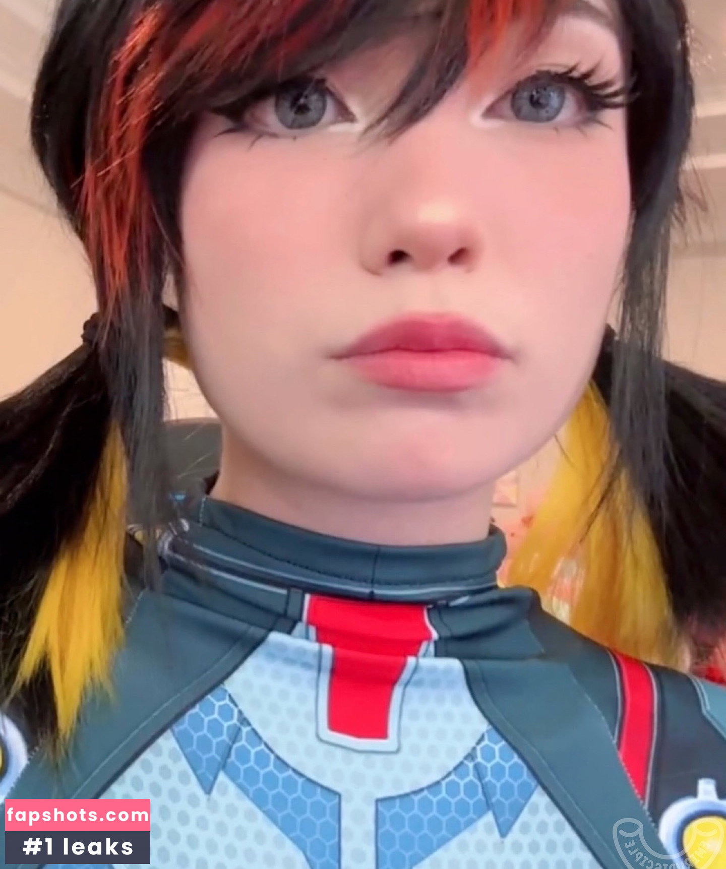 Emiru gallery photo #3041