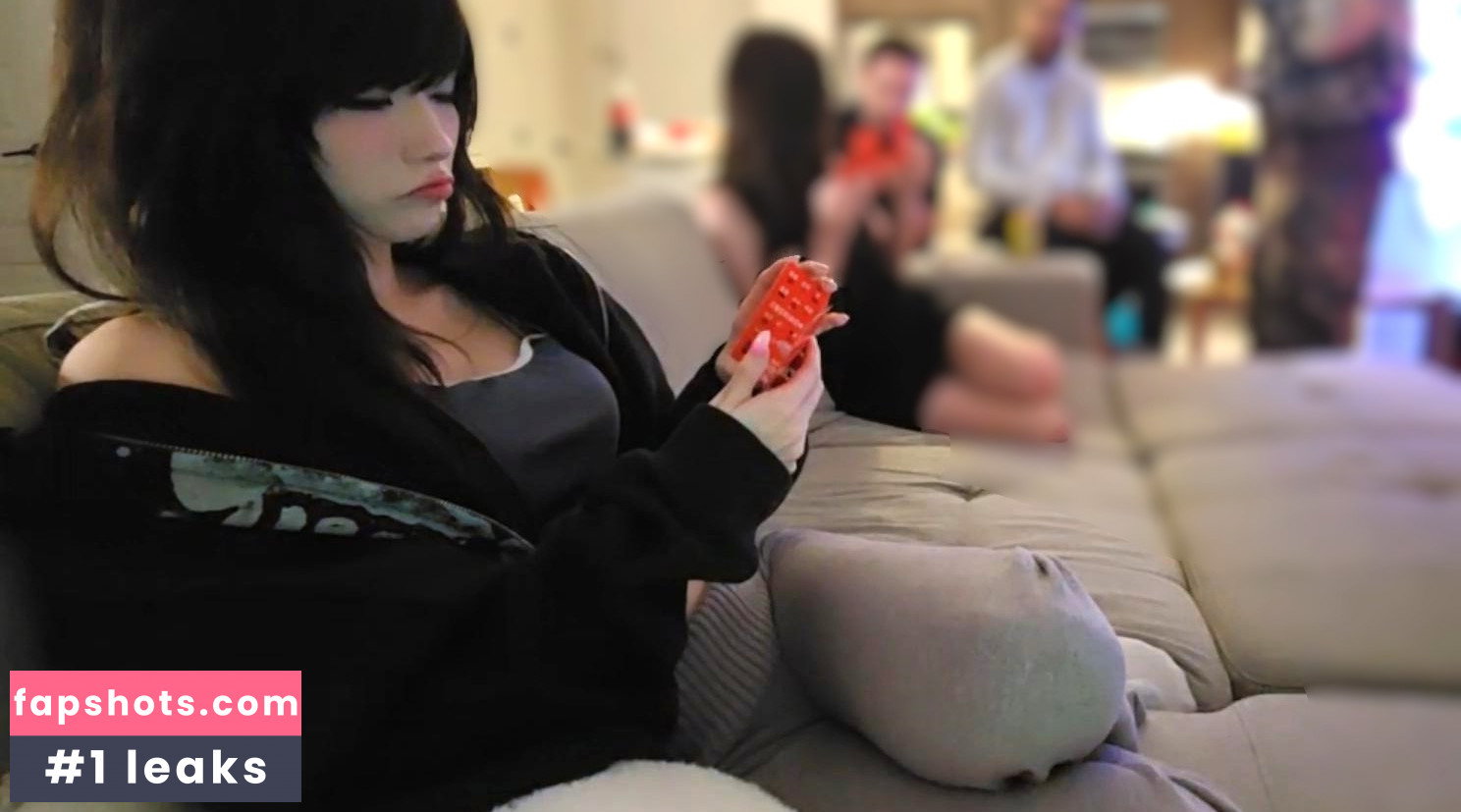 Emiru gallery photo #4633