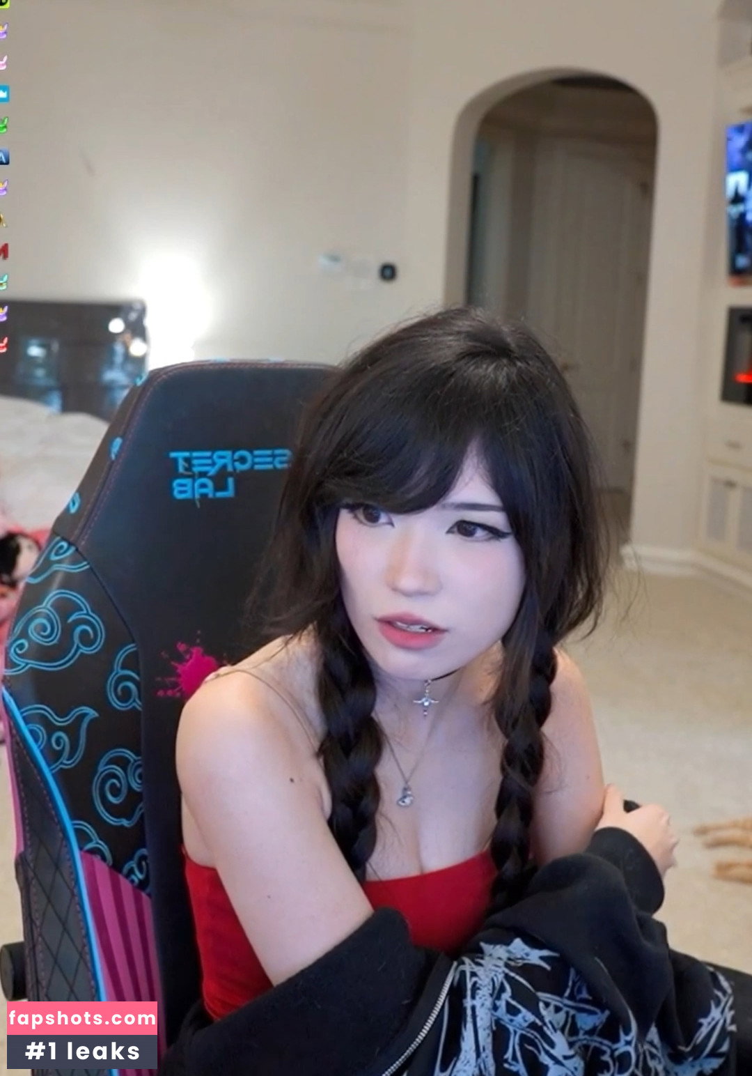 Emiru gallery photo #4790