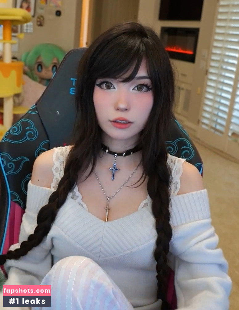 Emiru gallery photo #1868
