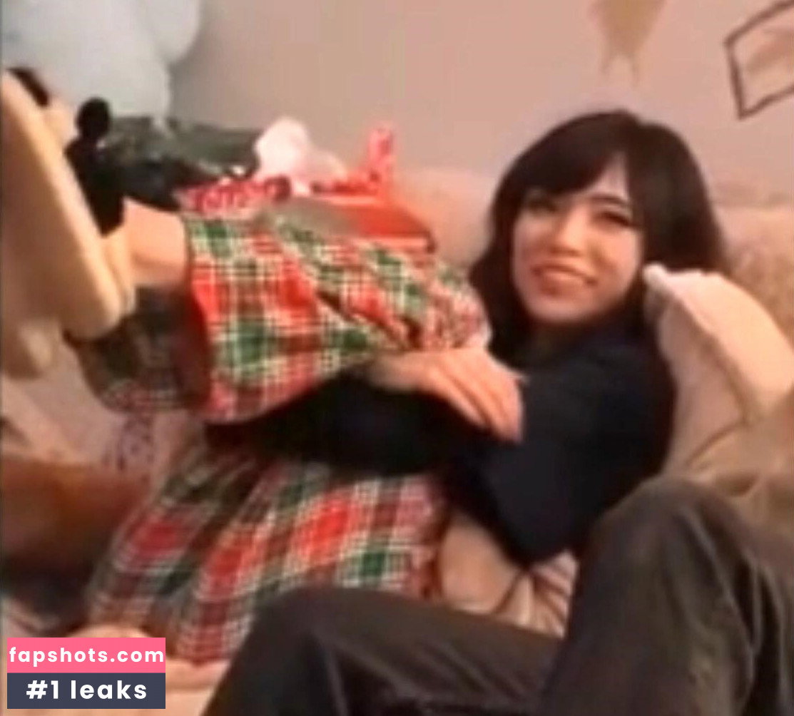 Emiru gallery photo #1079