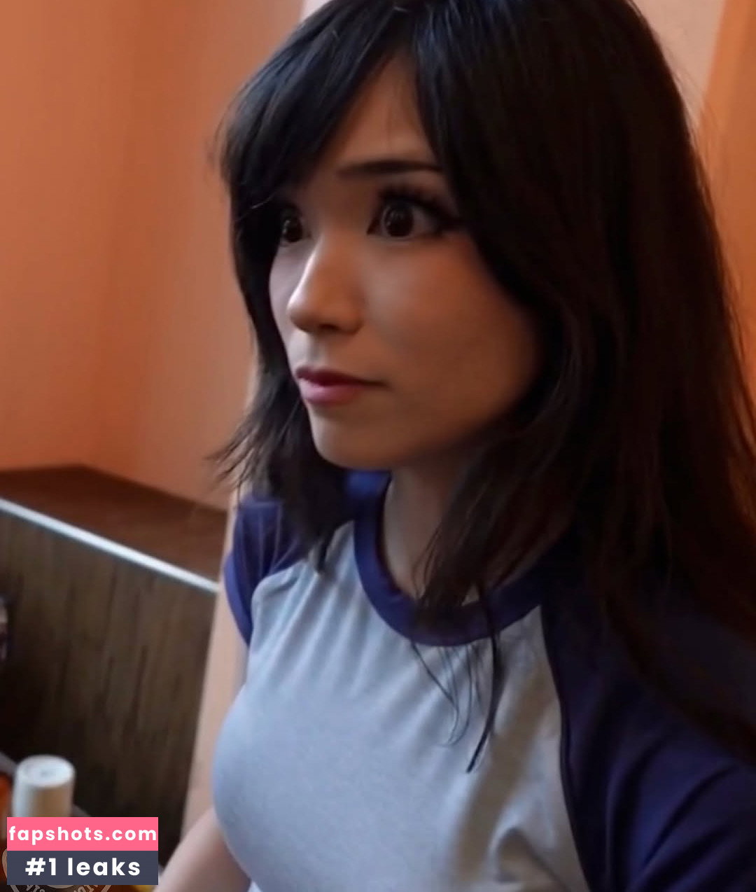 Emiru gallery photo #3869