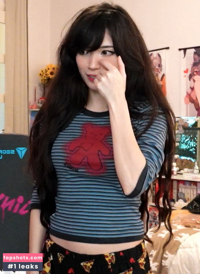 Emiru gallery photo #4640