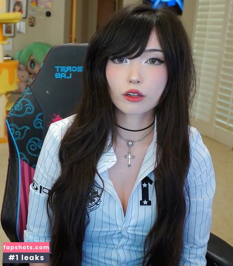 Emiru gallery photo #692