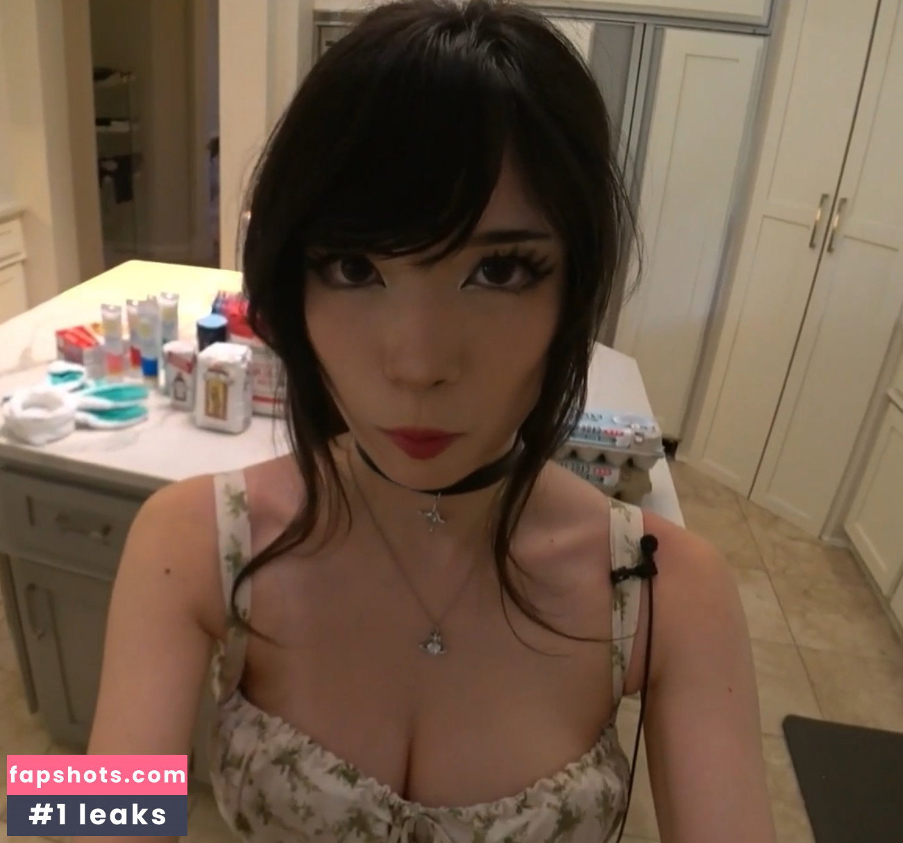 Emiru gallery photo #133