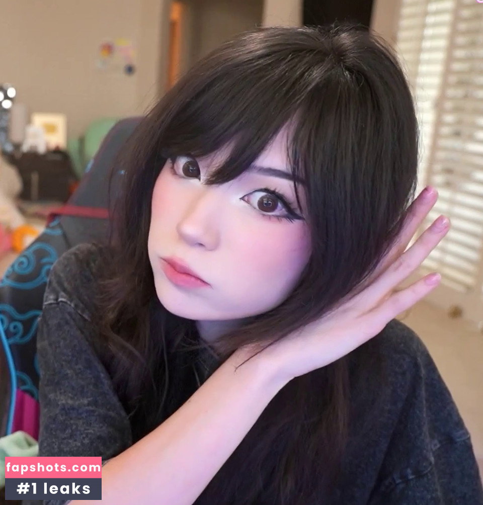 Emiru gallery photo #4572