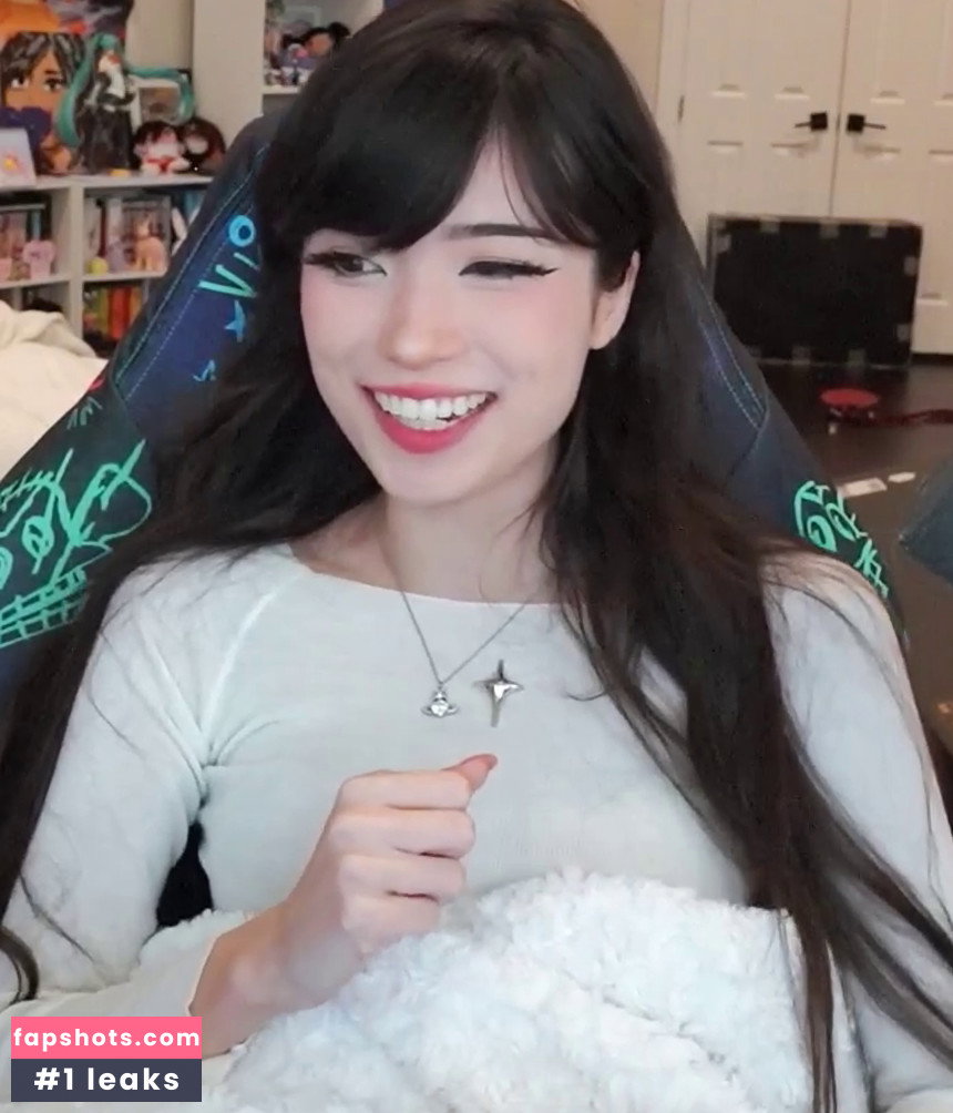 Emiru gallery photo #3678