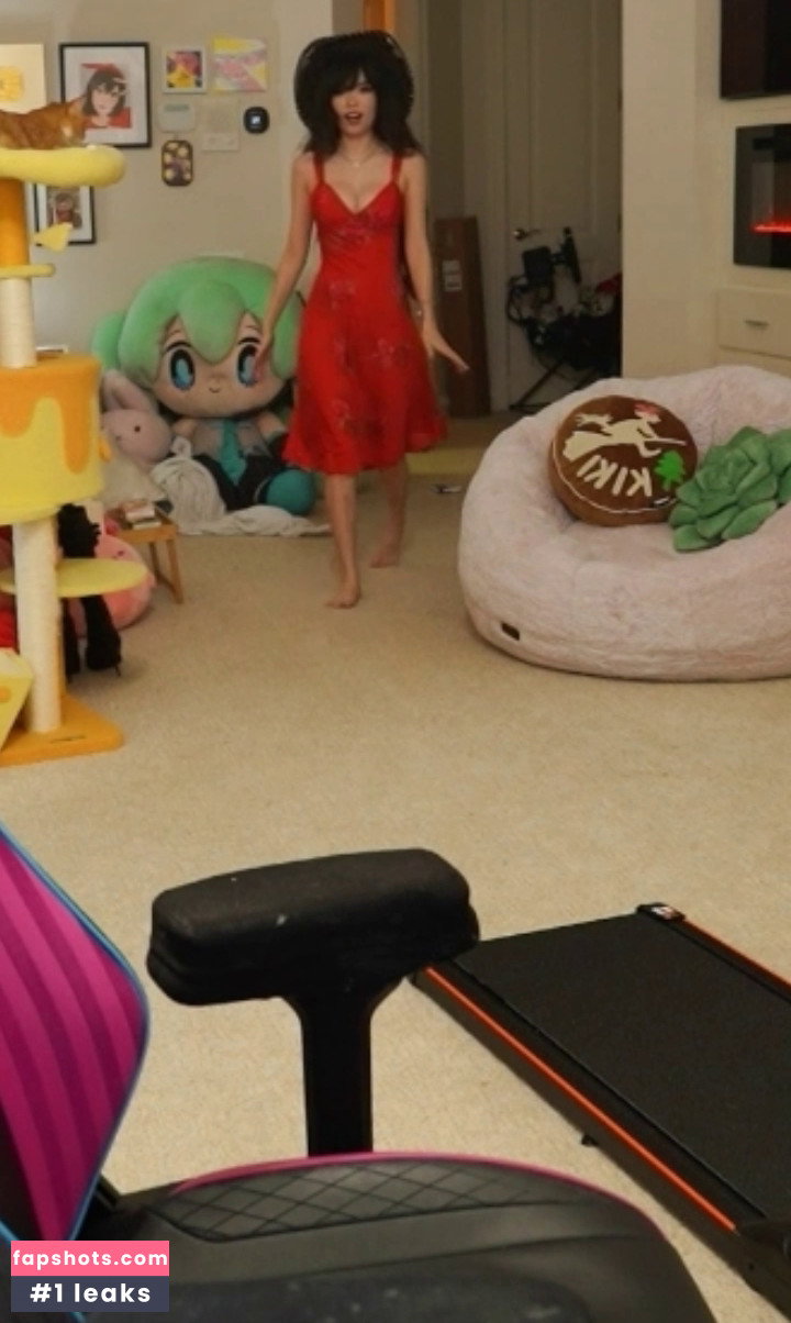 Emiru gallery photo #2948