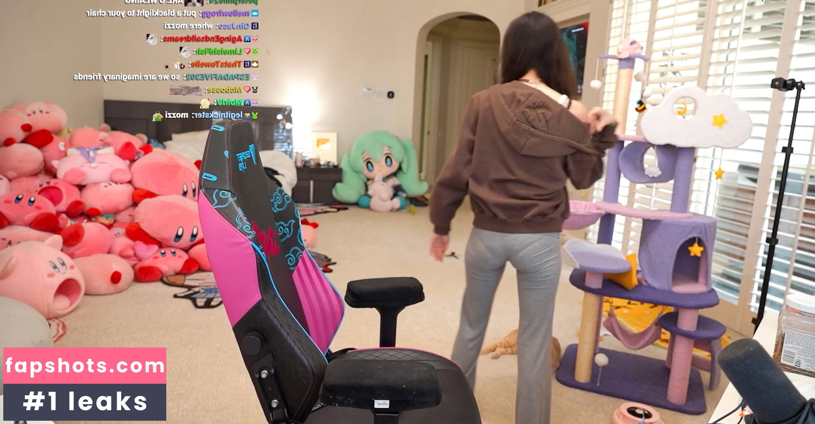 Emiru gallery photo #2177