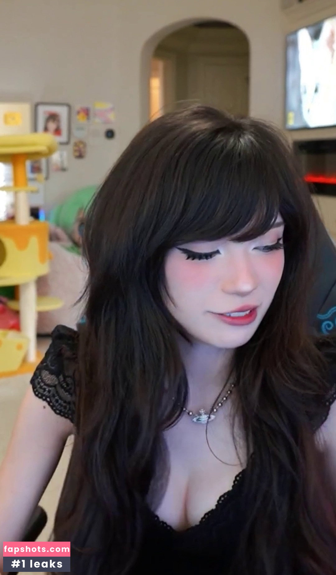 Emiru gallery photo #3145