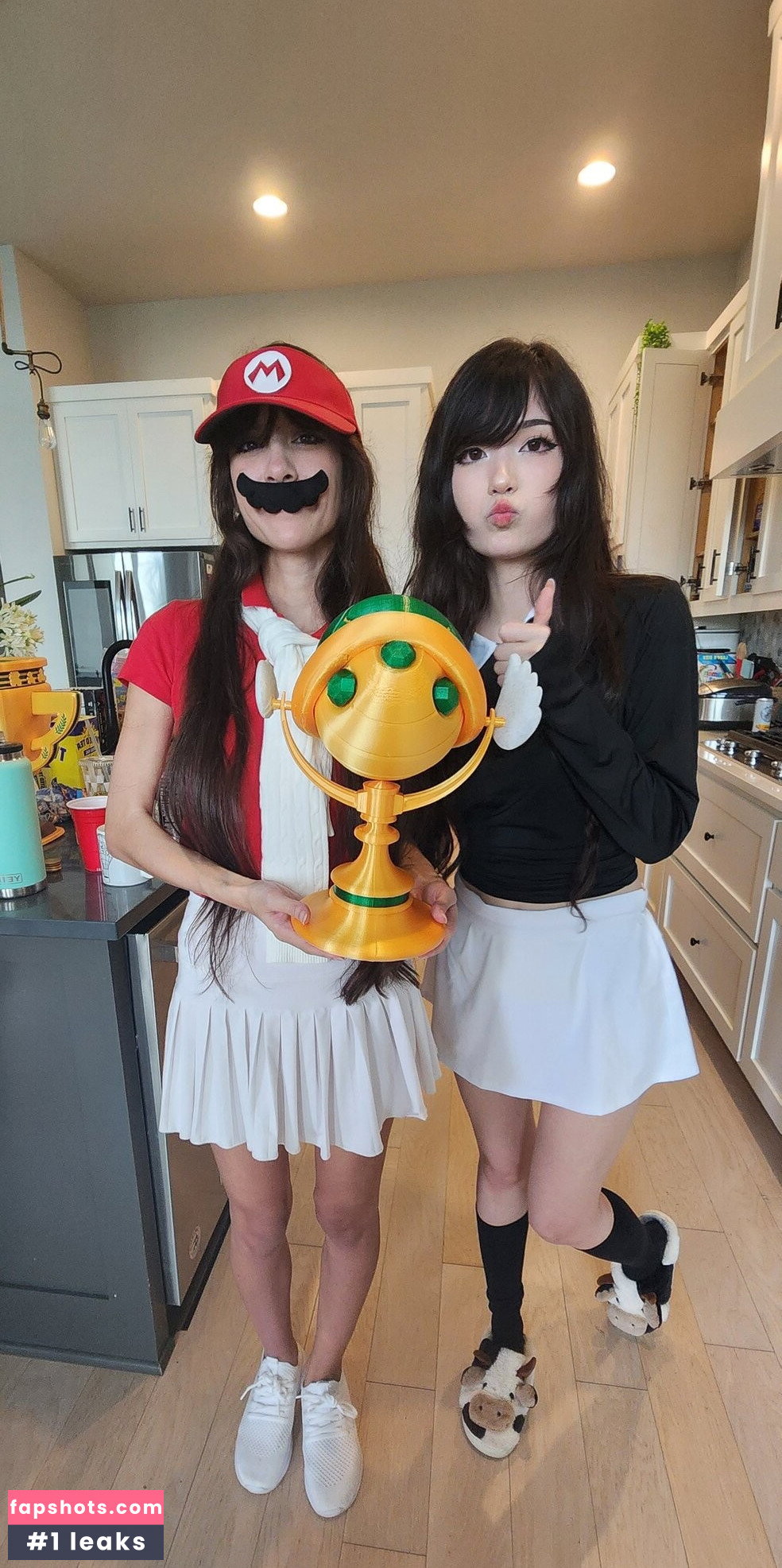 Emiru gallery photo #2902