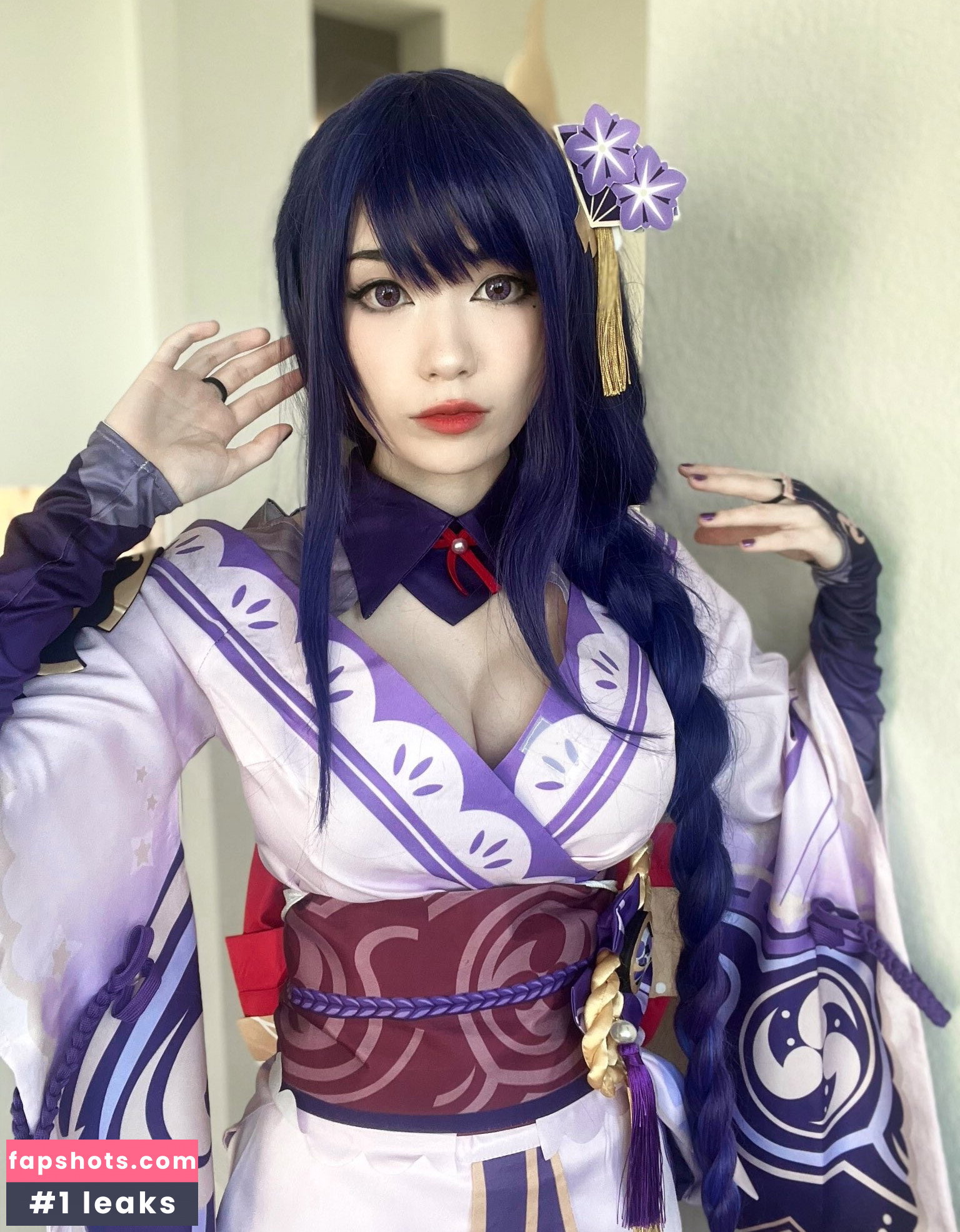 Emiru gallery photo #2621