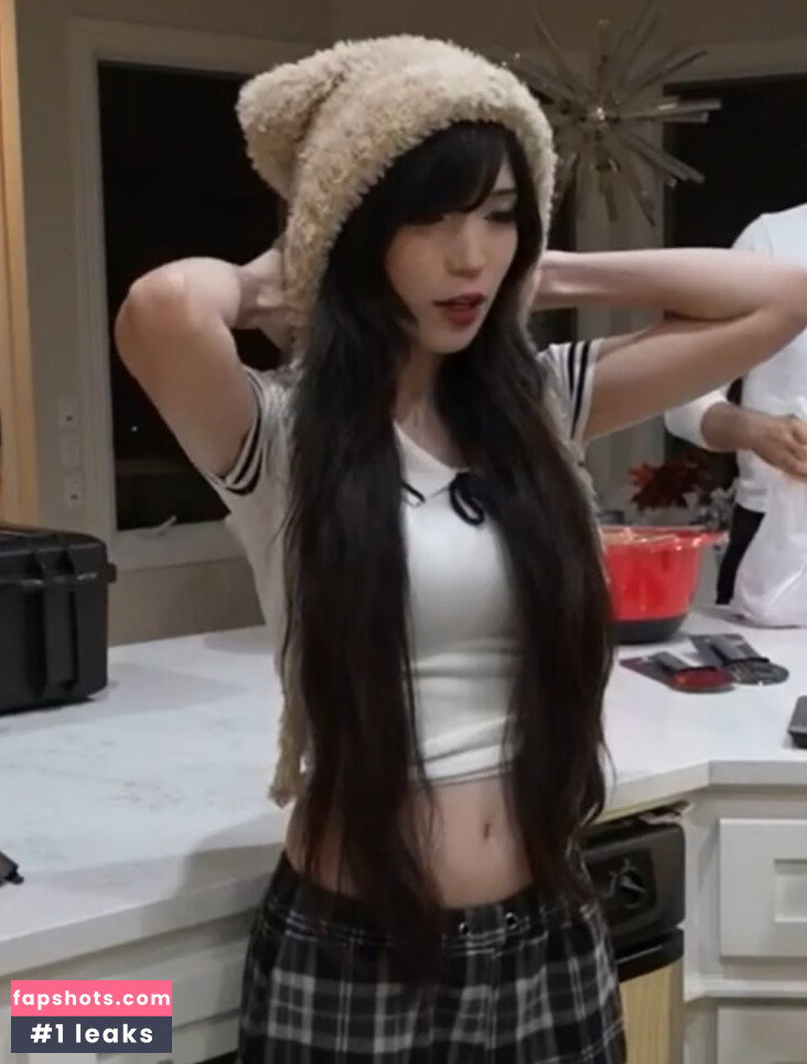 Emiru gallery photo #2939