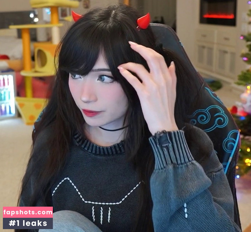 Emiru gallery photo #3105