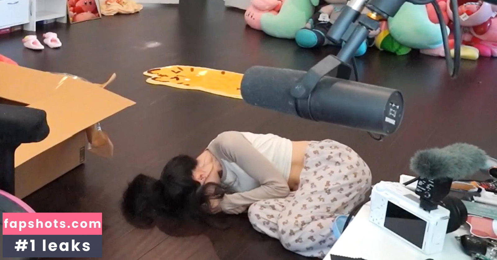 Emiru gallery photo #3422