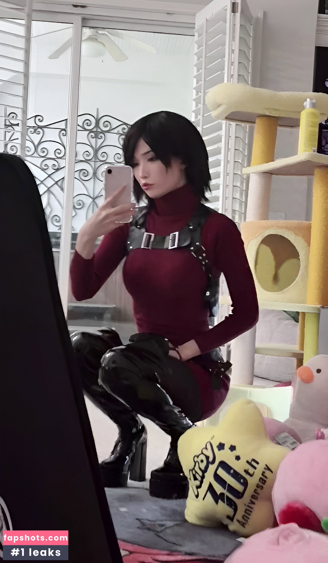 Emiru gallery photo #2782