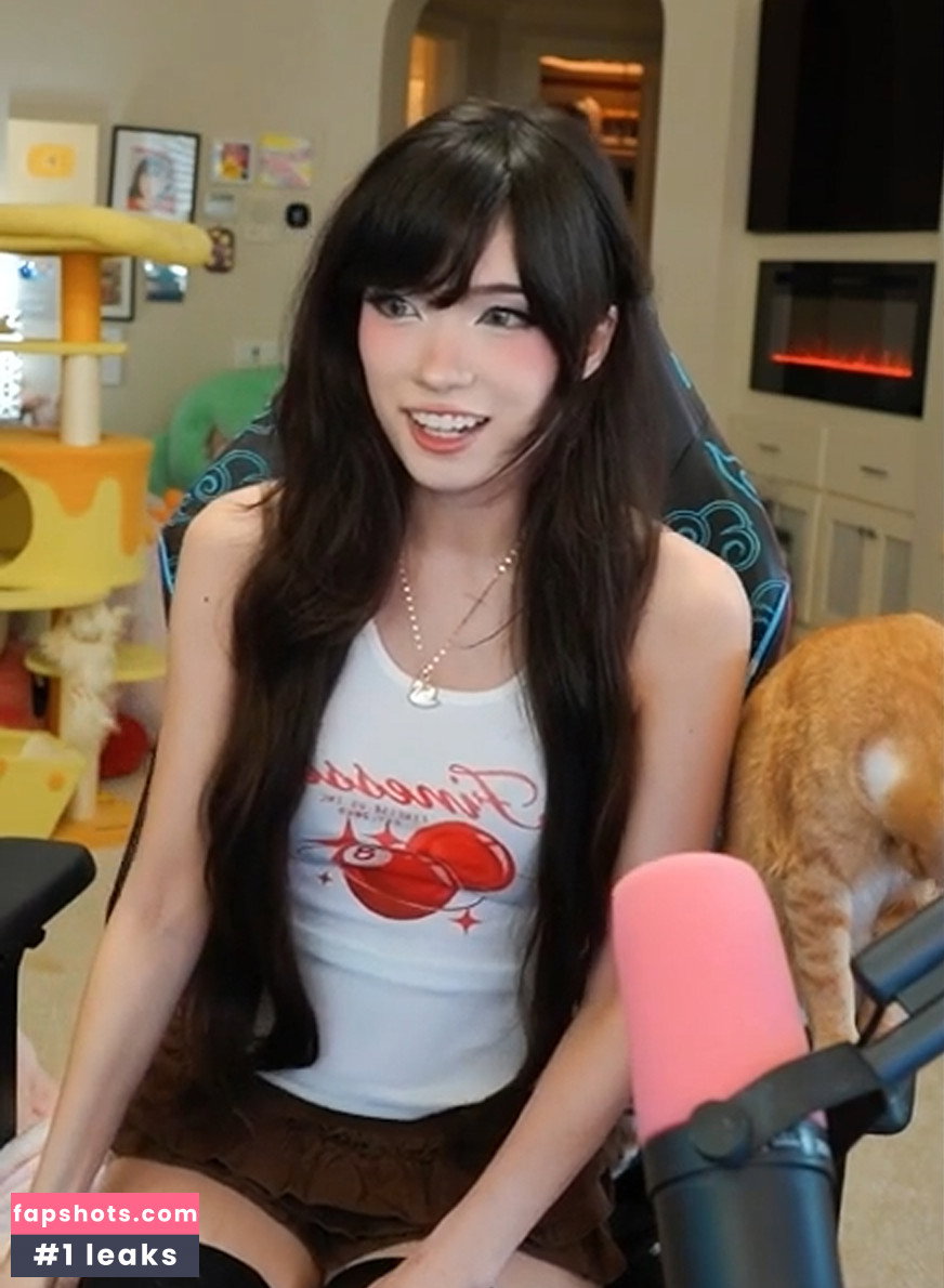 Emiru gallery photo #847