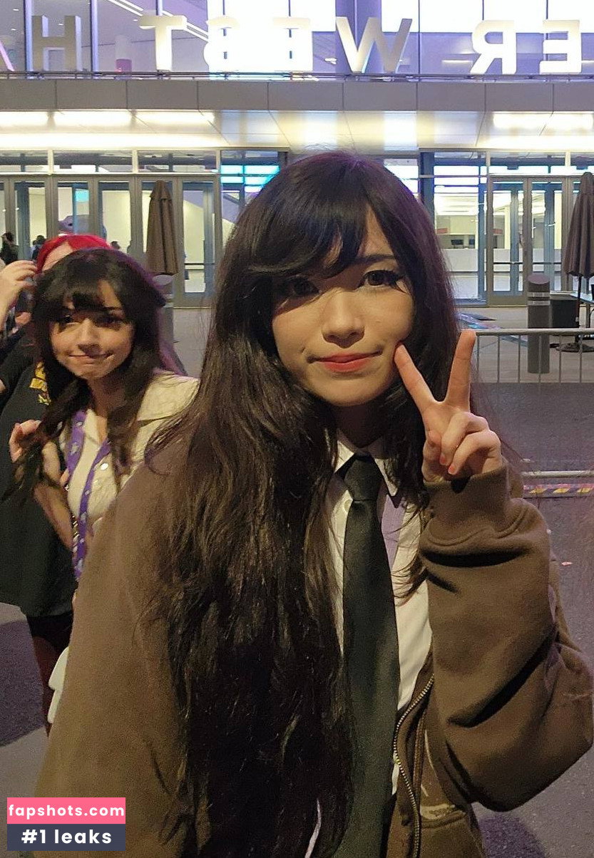 Emiru gallery photo #4366