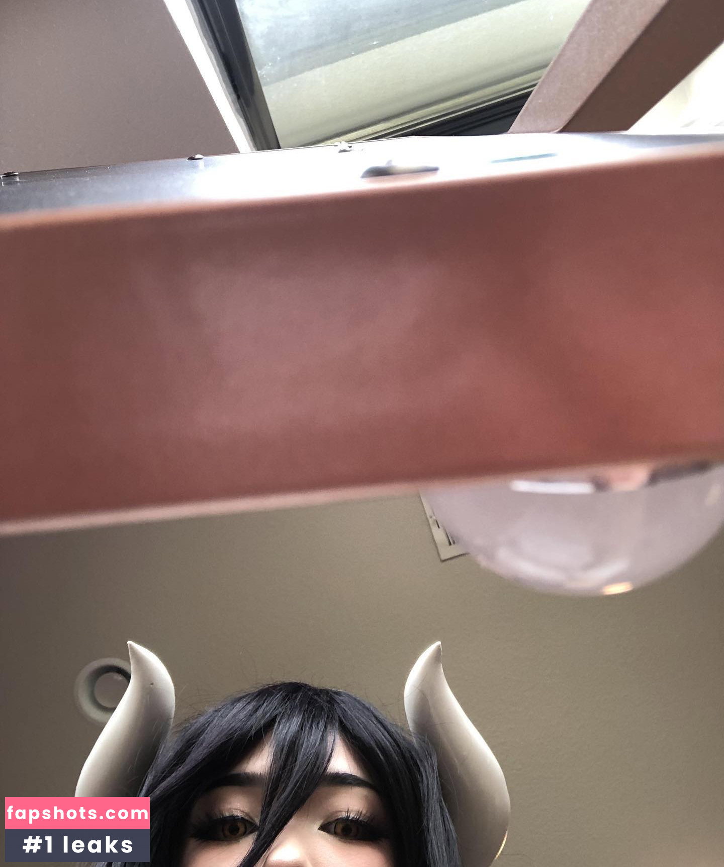 Emiru gallery photo #4786