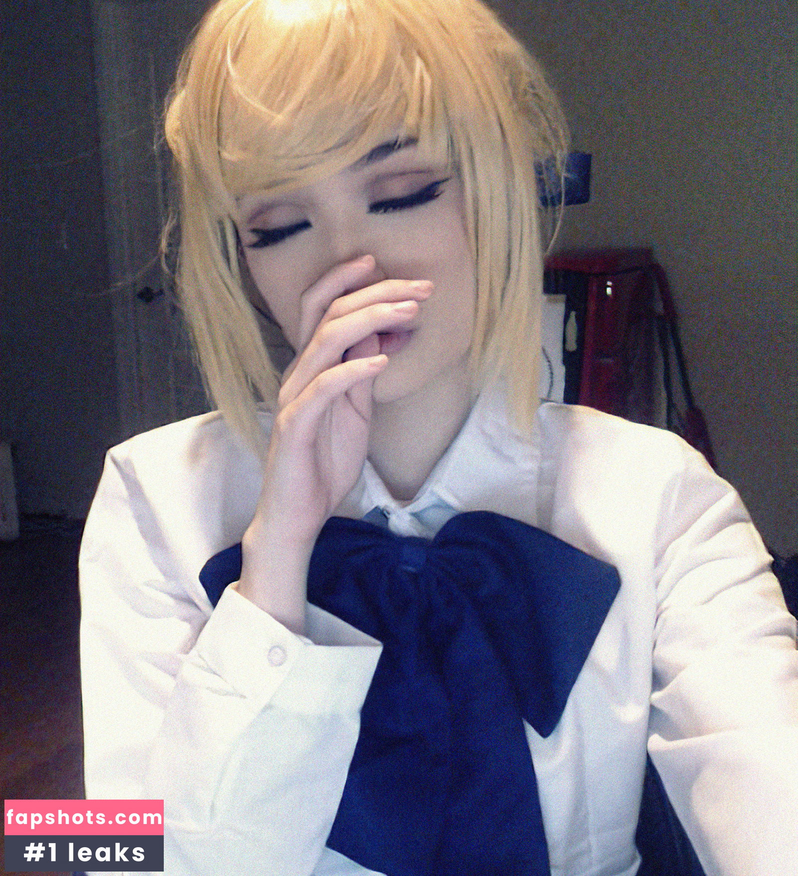Emiru gallery photo #1535
