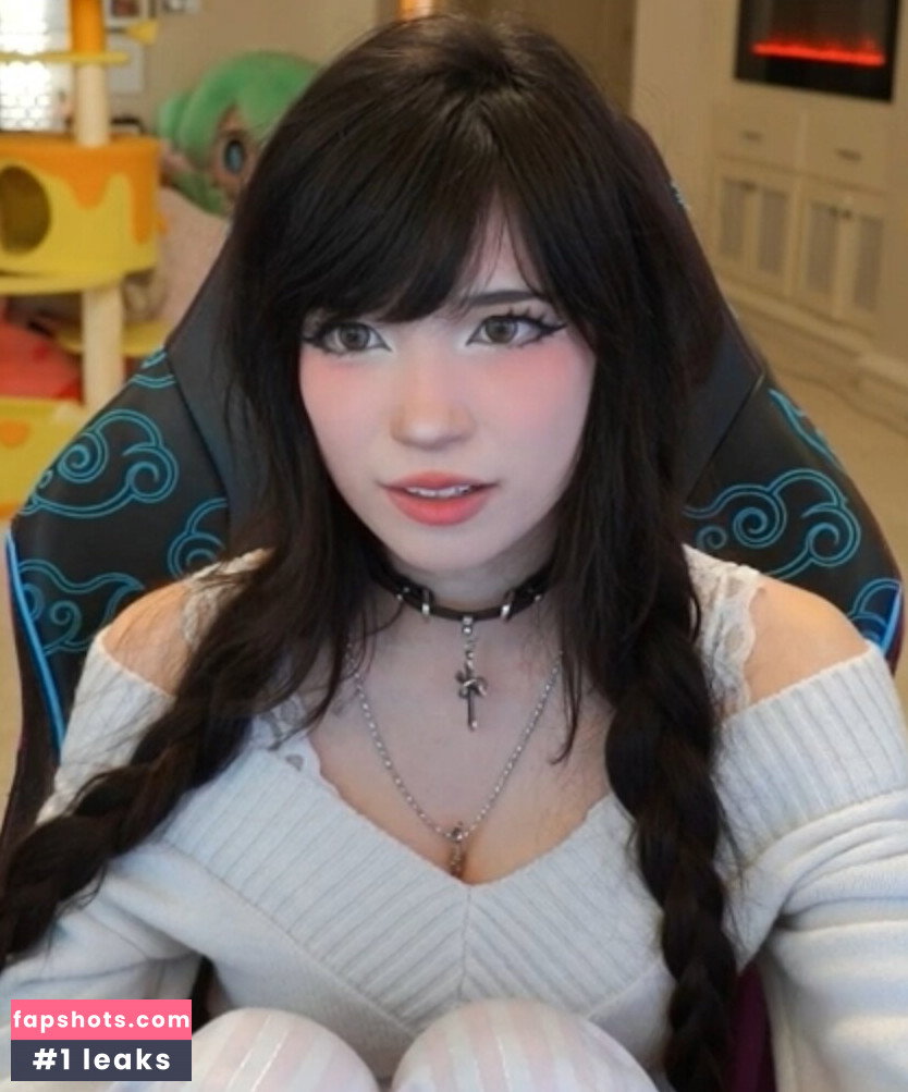 Emiru gallery photo #4751
