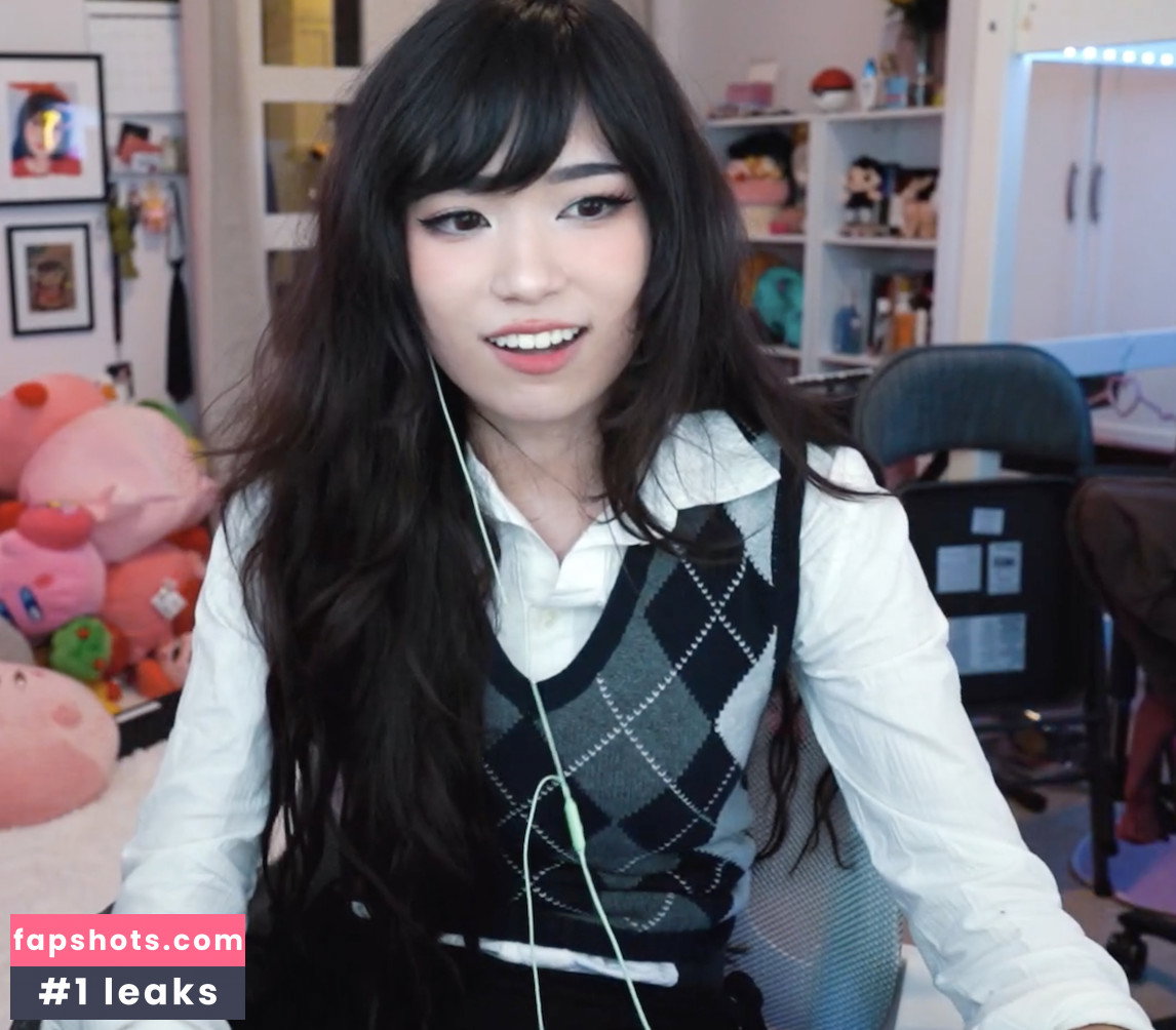 Emiru gallery photo #4792