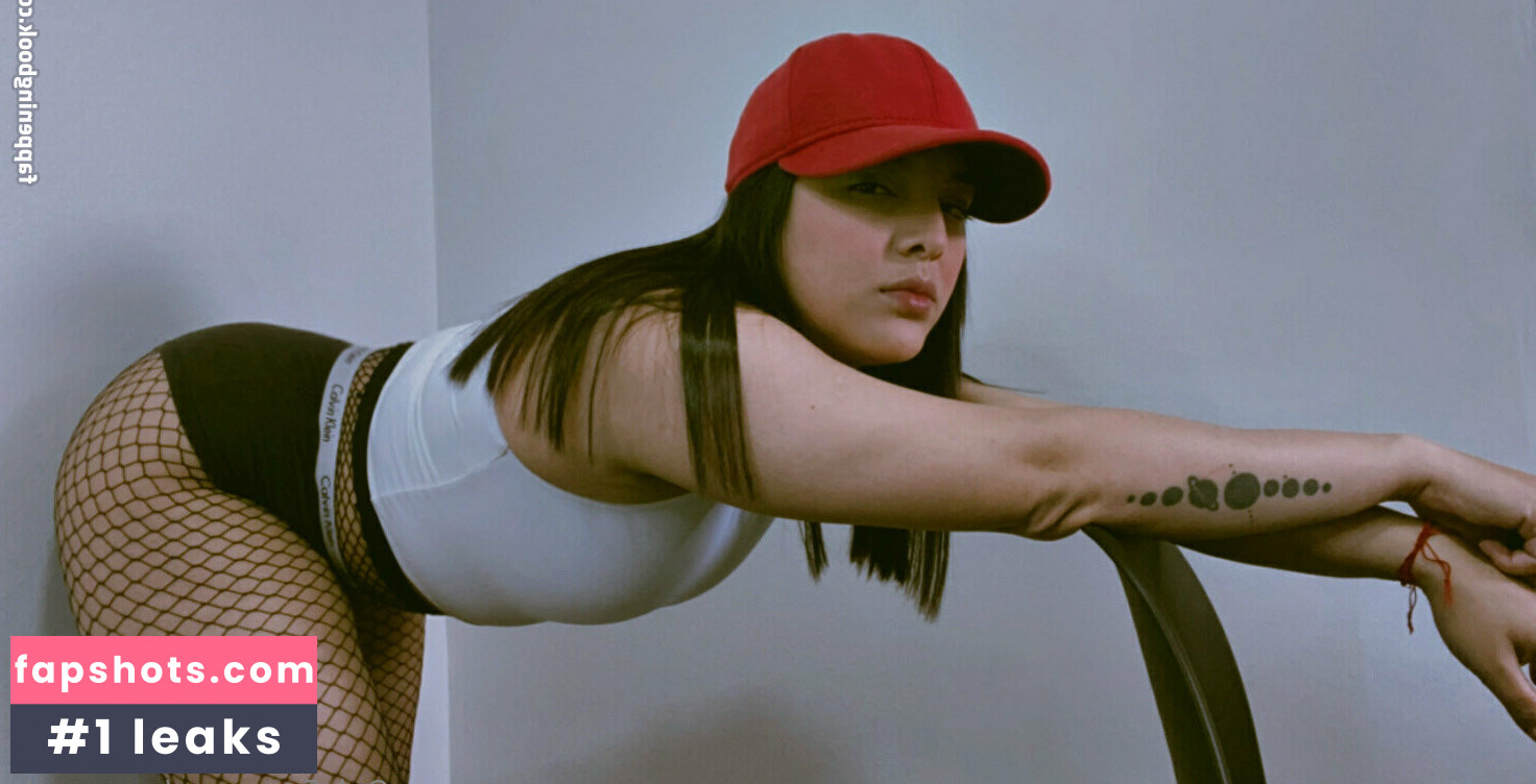 emma_ah gallery photo #16