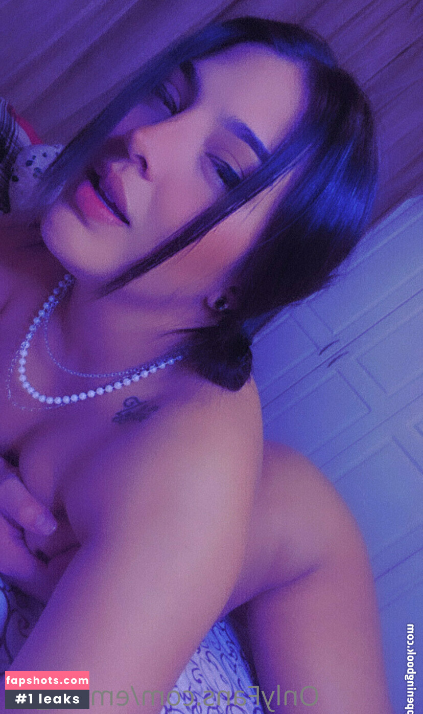 emma_ah gallery photo #24