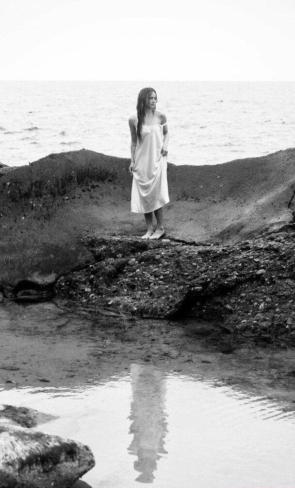 emma-brooks gallery photo #1050