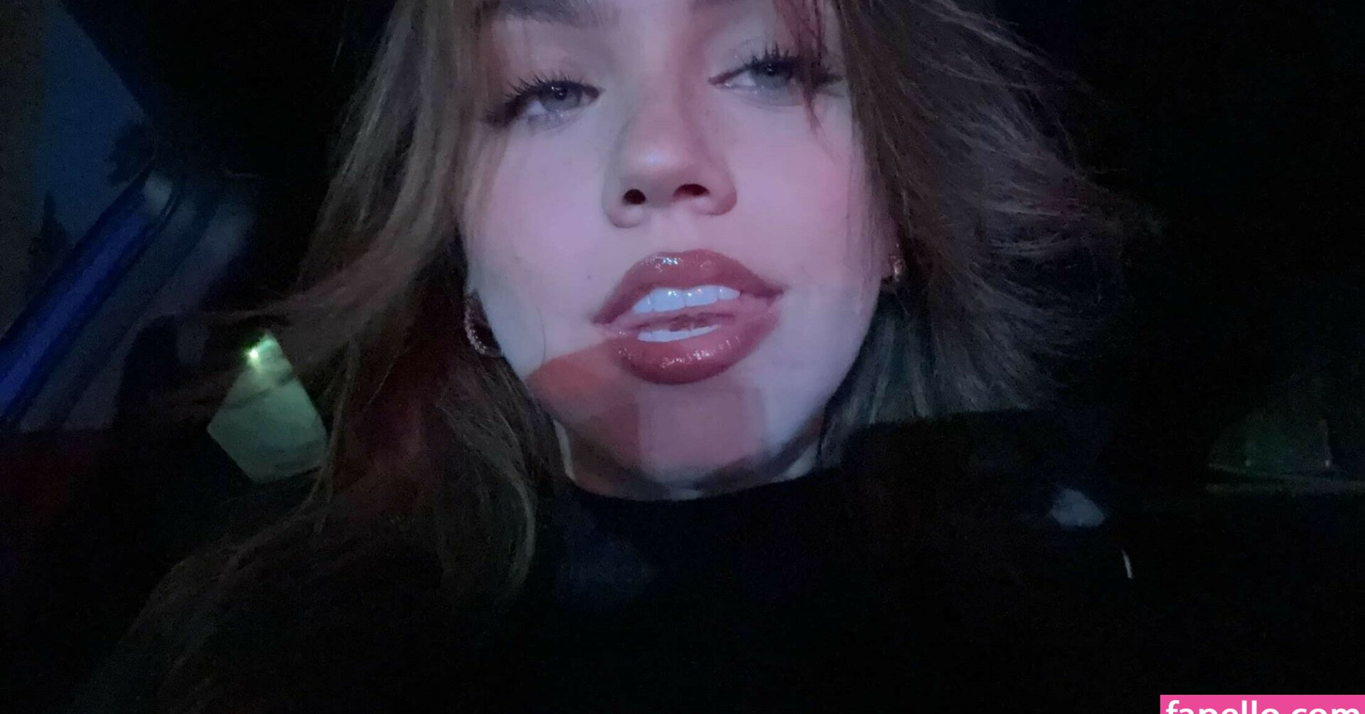 emma-brooks gallery photo #1077