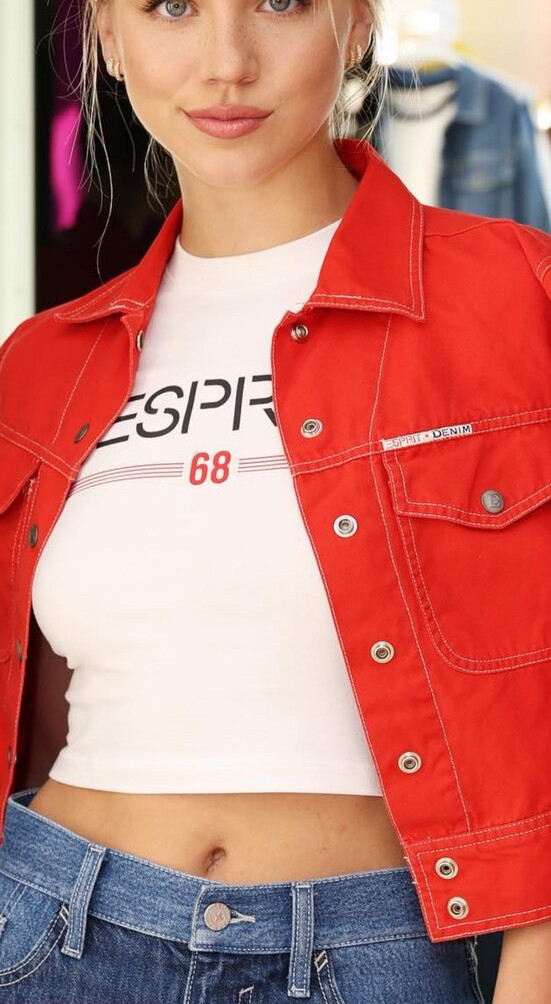 emma-brooks gallery photo #1109