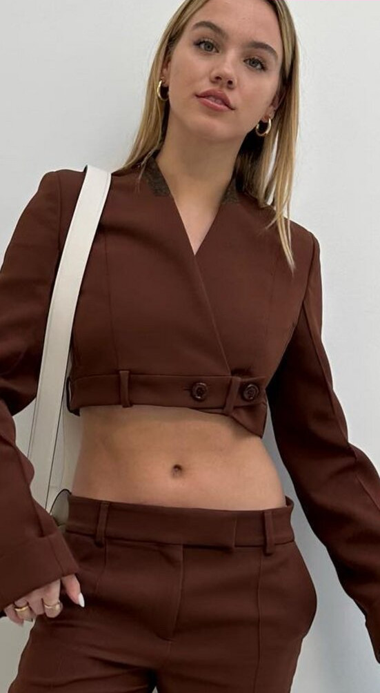 emma-brooks gallery photo #1112