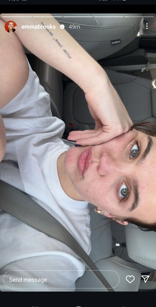 emma-brooks gallery photo #1120