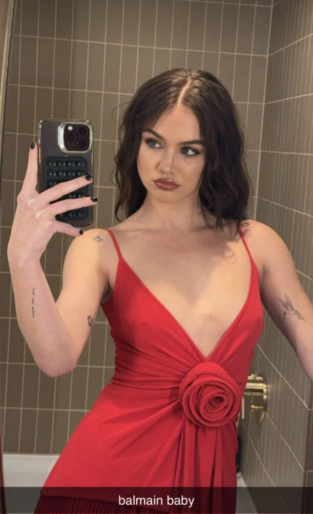 emma-brooks gallery photo #1162