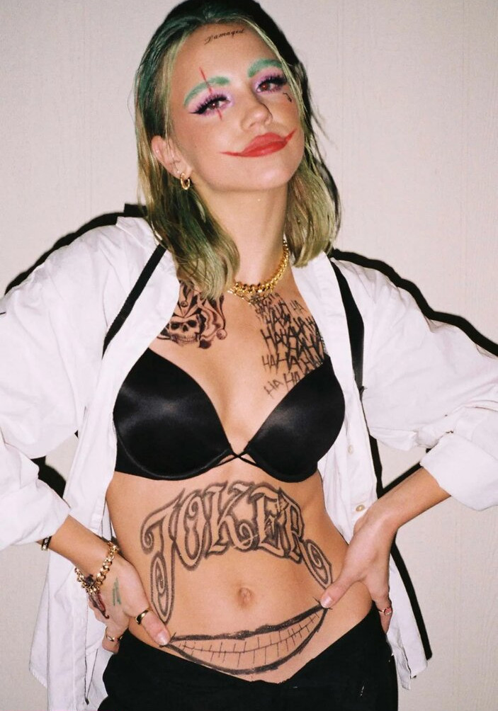 emma-brooks gallery photo #1289