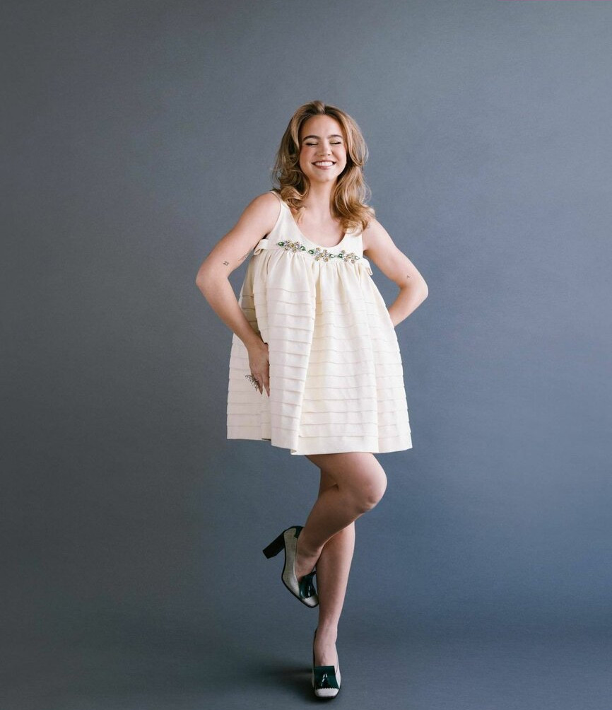 emma-brooks gallery photo #1312