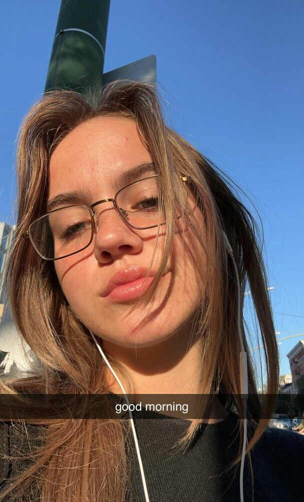 emma-brooks gallery photo #1341