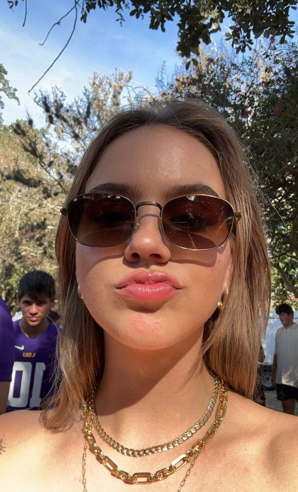 emma-brooks gallery photo #1352