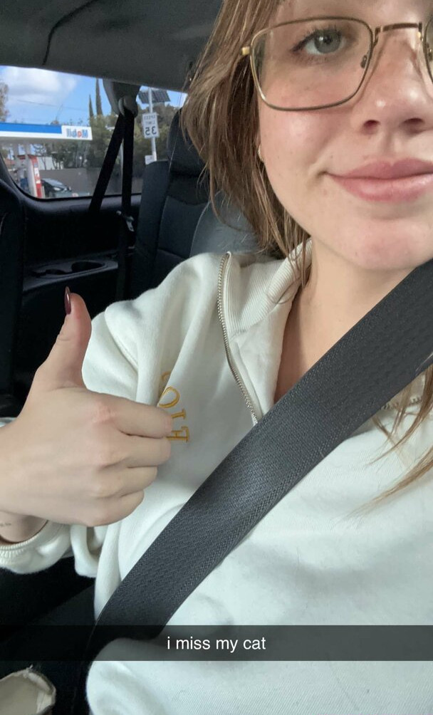 emma-brooks gallery photo #1353